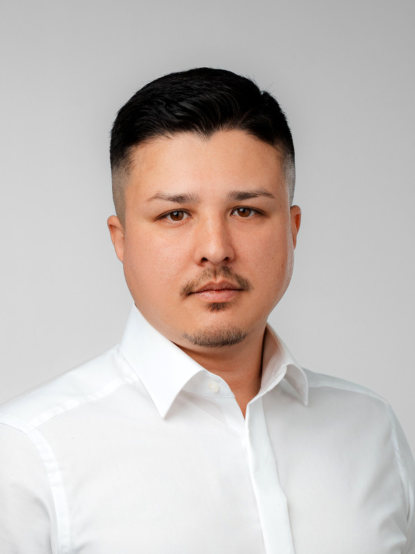 Porträt Artur Dillmann